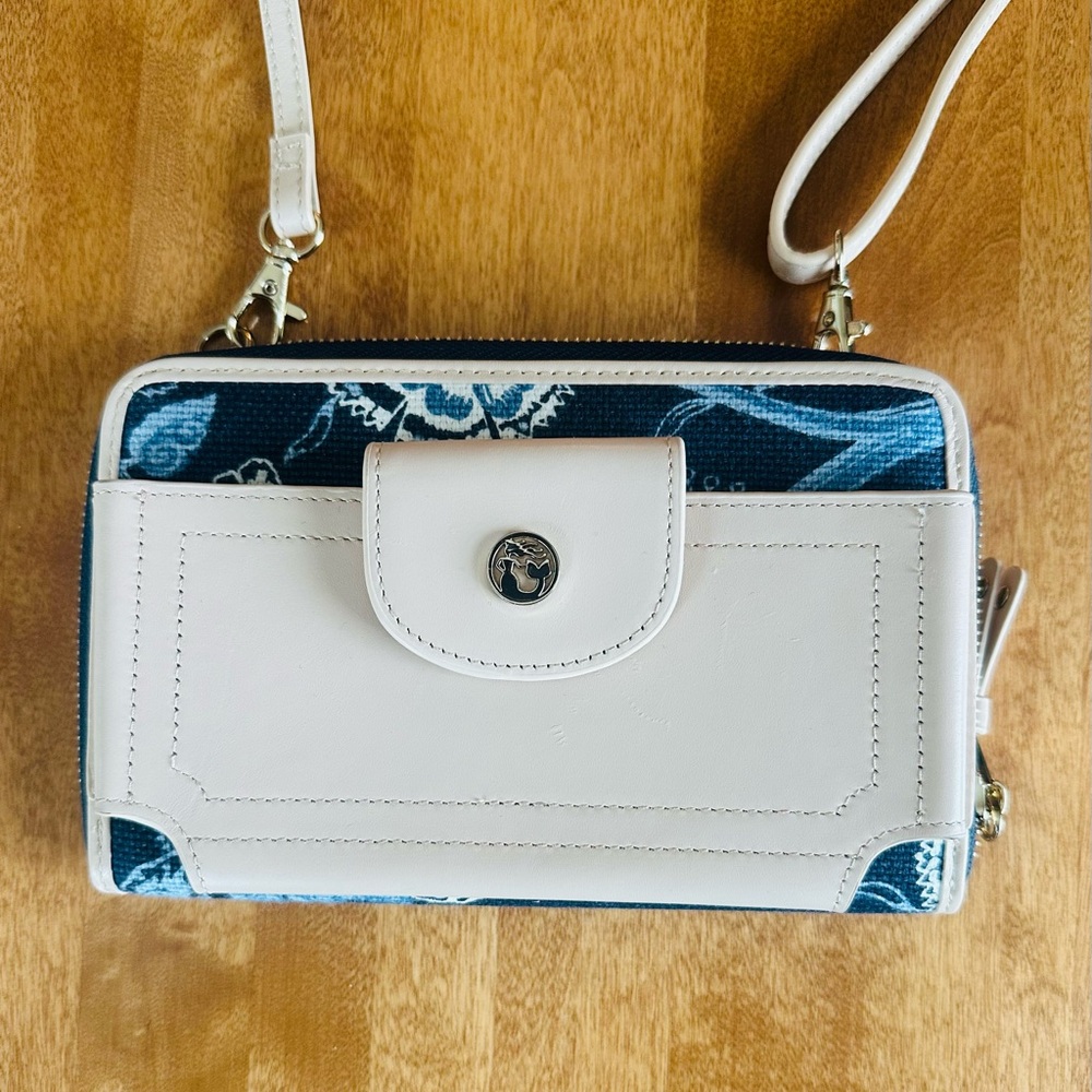 NWNT, Spartina 449 Multi Phone Crossbody Bag